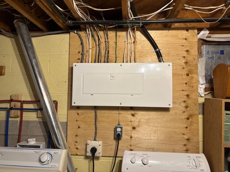 100 Amp vs 200 Amp Service: What Hamilton Homeowners Need to Know - Remarkable Electric