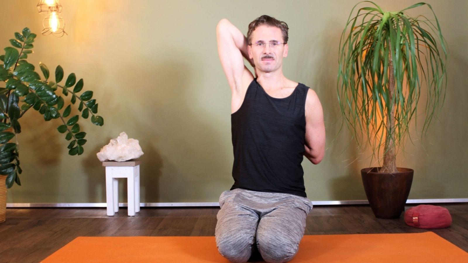 Full class - Posture matters, relieve pain with the correct posture in the exercises