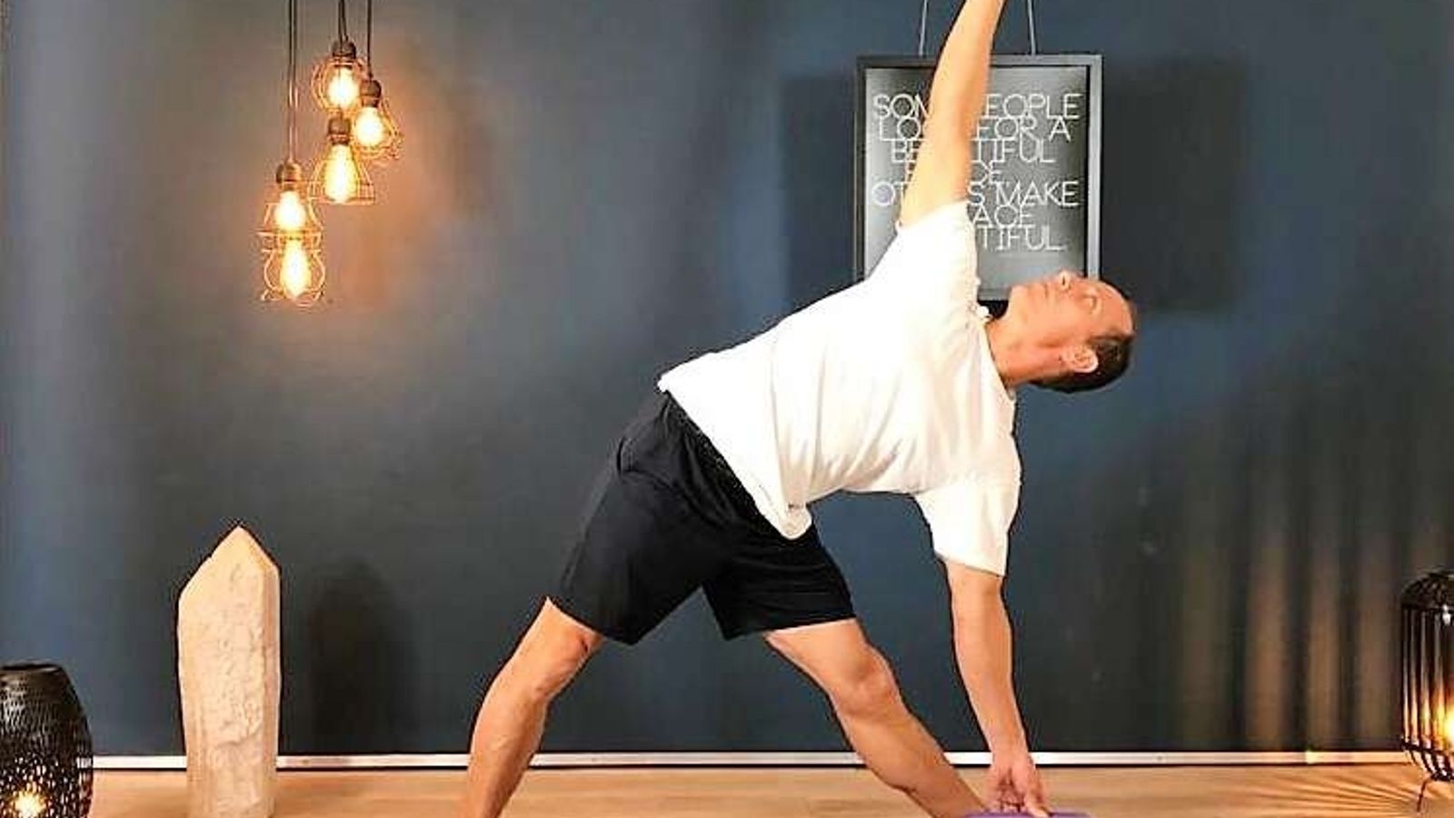 Diving deeper into yoga - Trikonasana triangle pose  