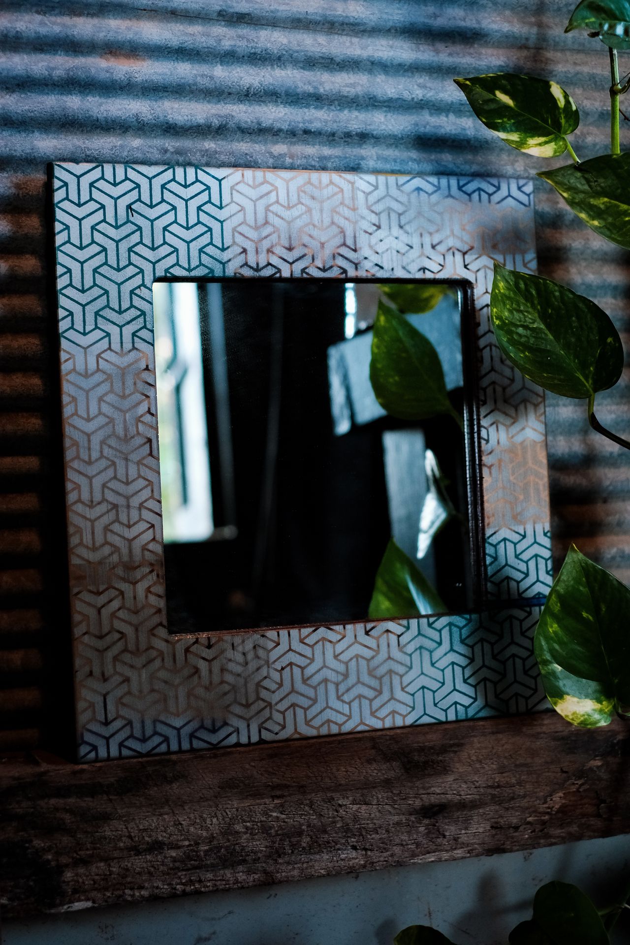 mirror down 1
