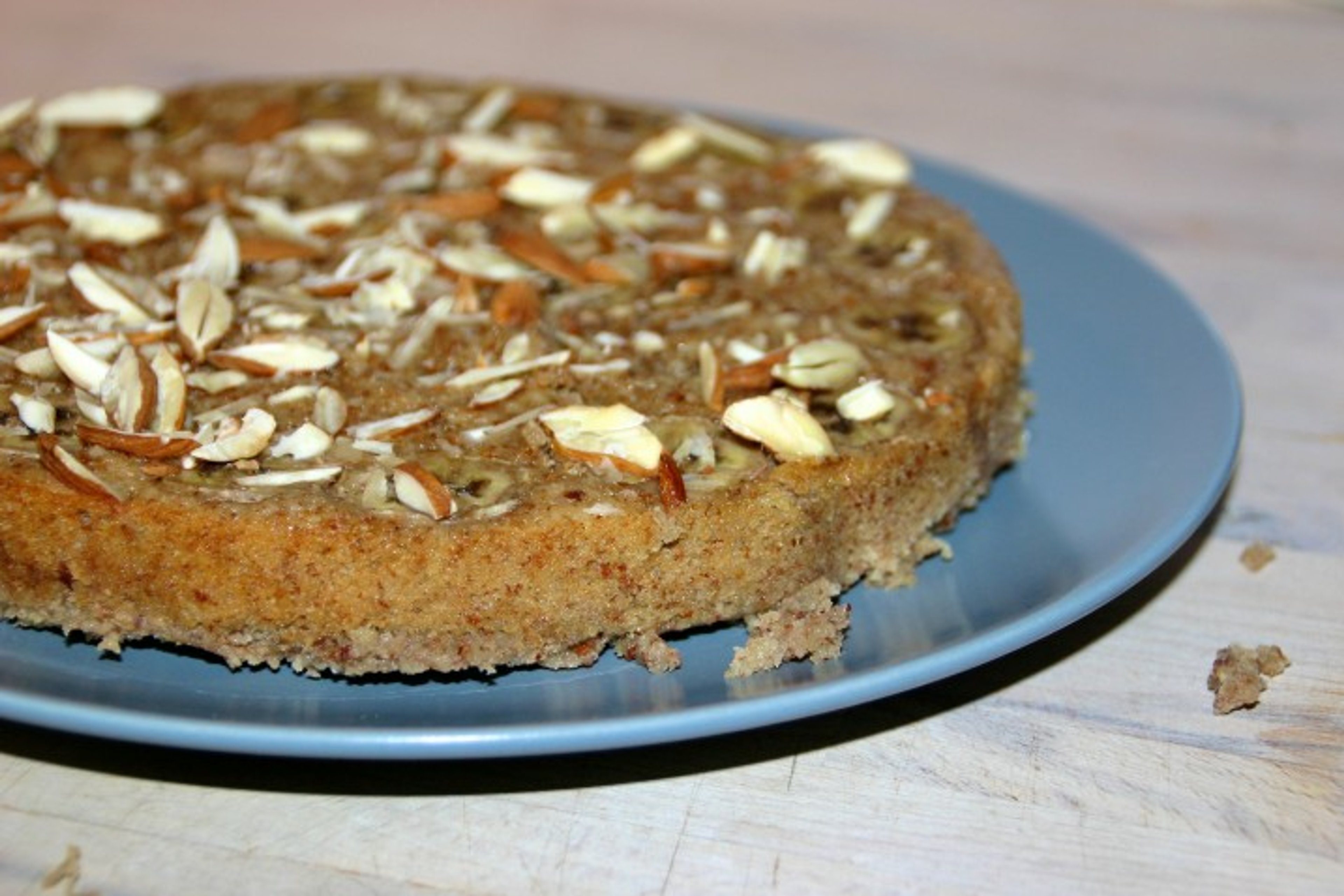 Mandelkage med banan og kakao