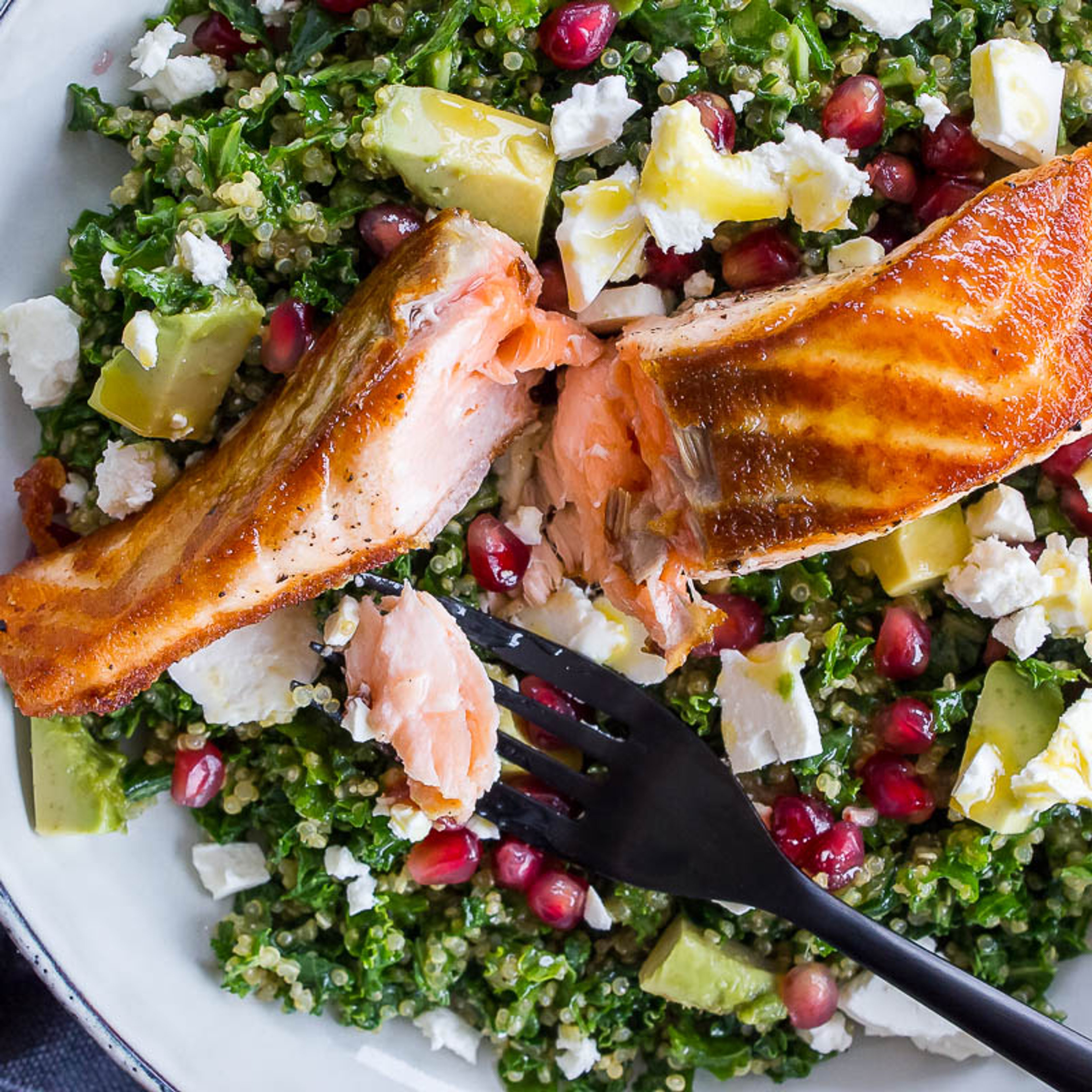 Superlækker superfoodsalat med laks