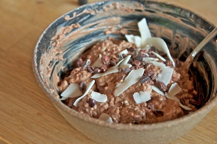 Chia- og kokosgrød med chokoladesmag