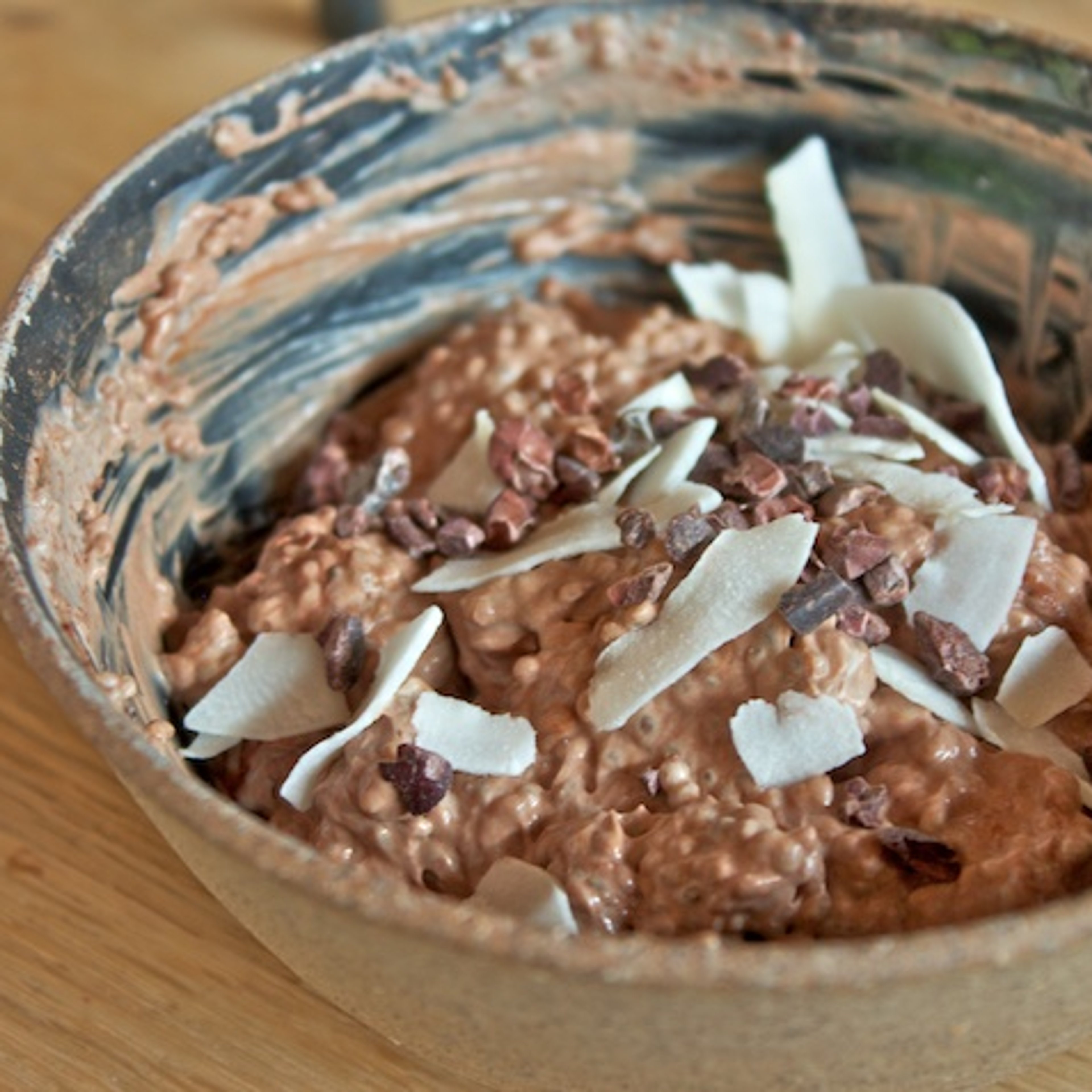 Chia- og kokosgrød med chokoladesmag
