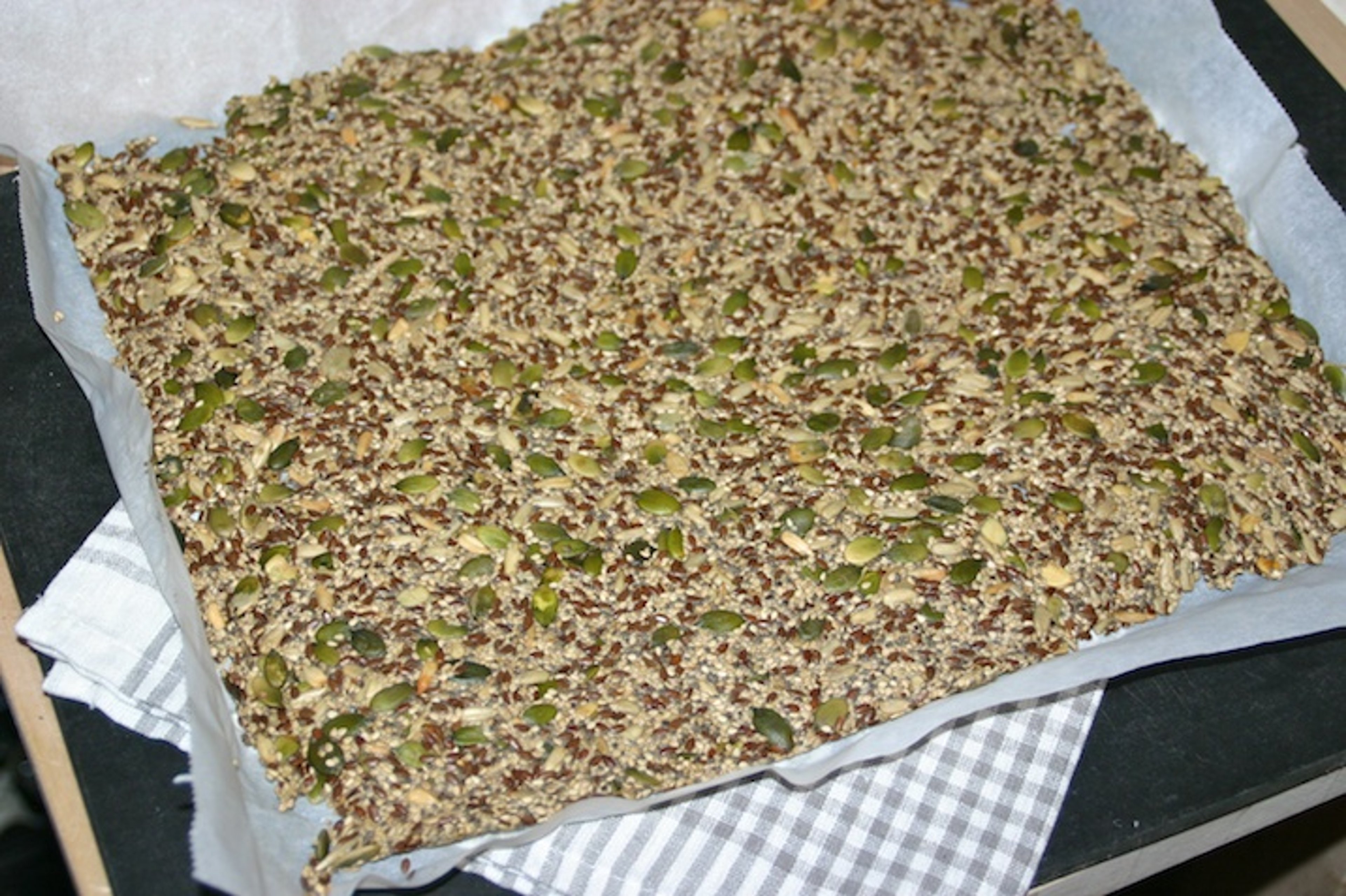 Kerneknækbrød - bagte