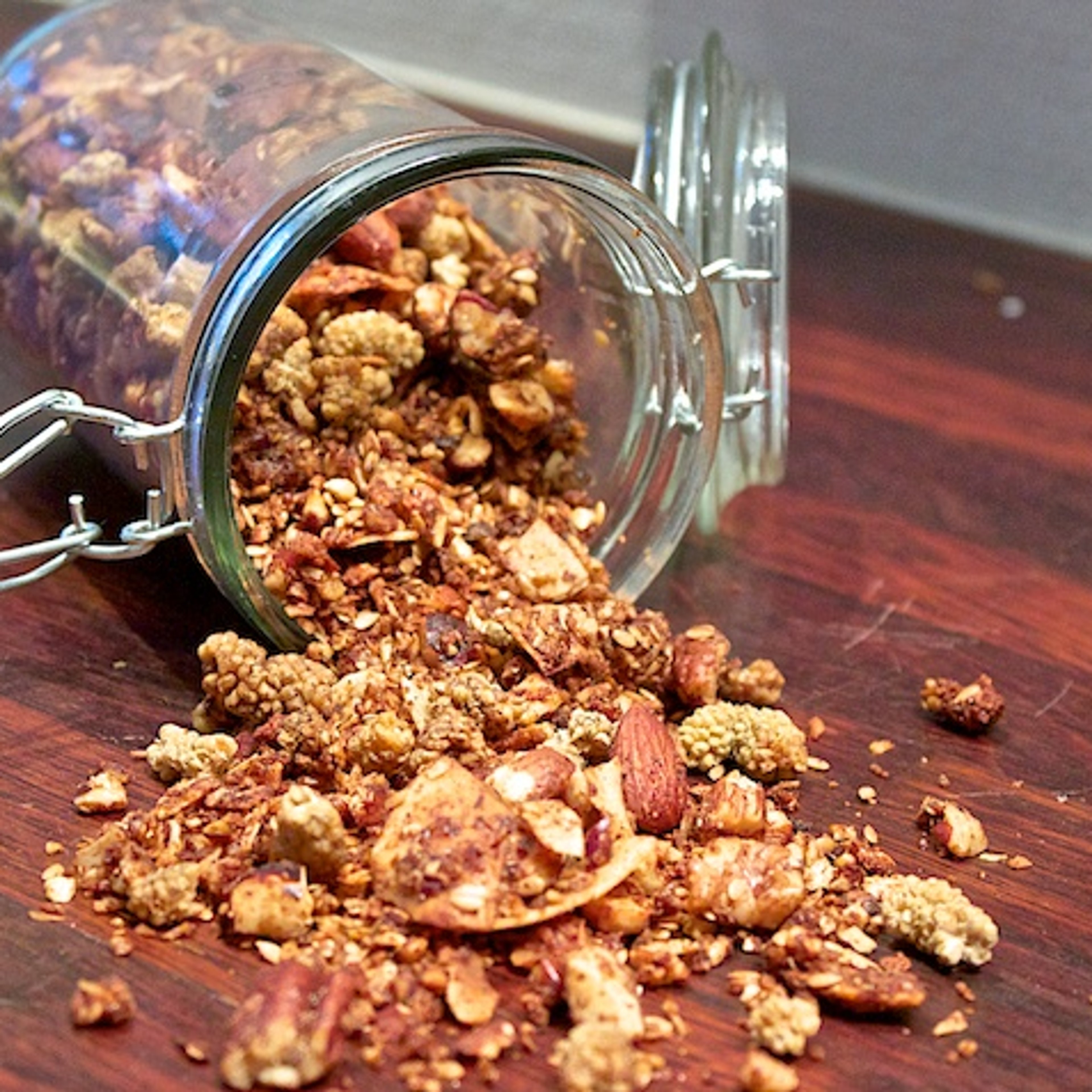 Kokosmüsli med nødder og morbær