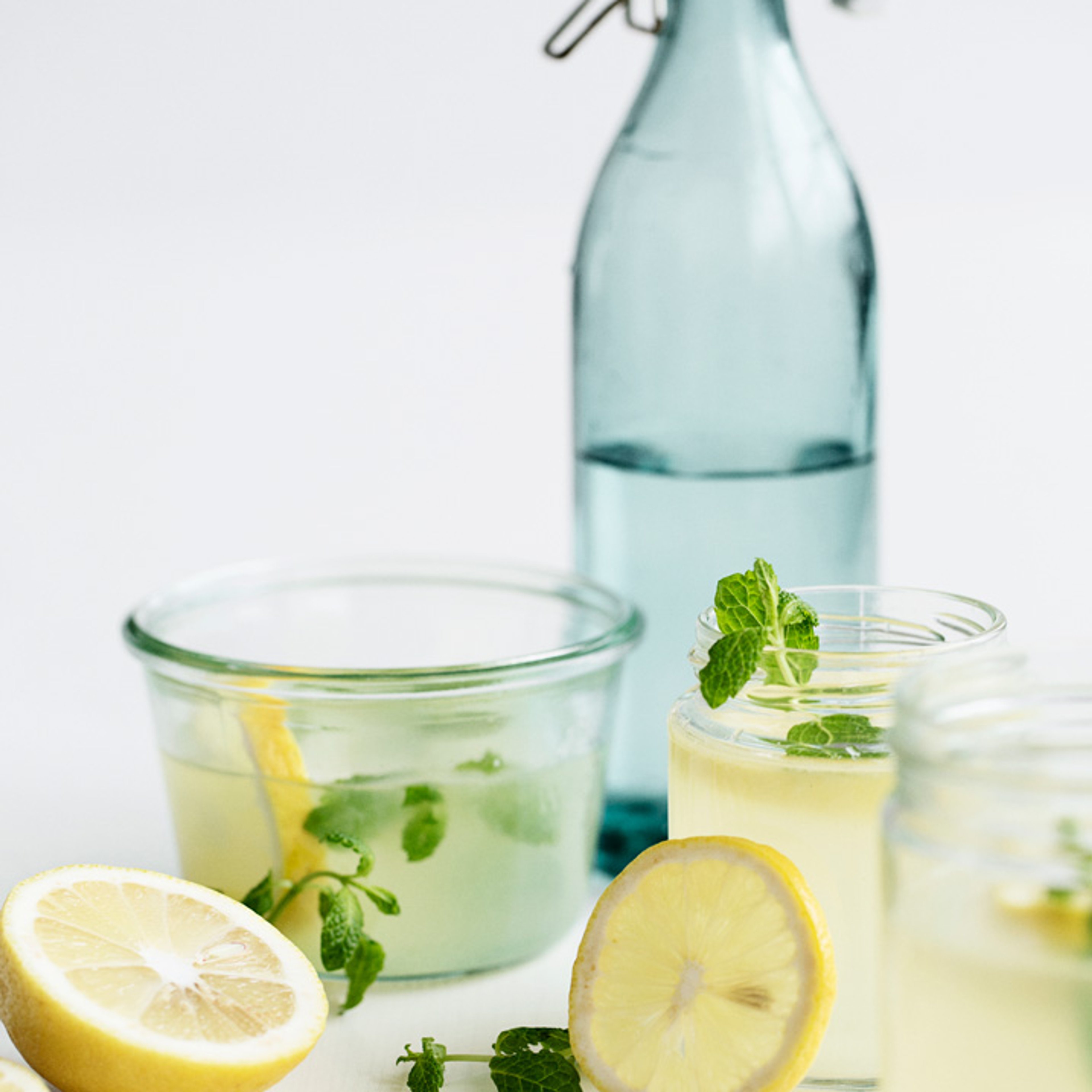 Forårsfrisk ingefærlemonade