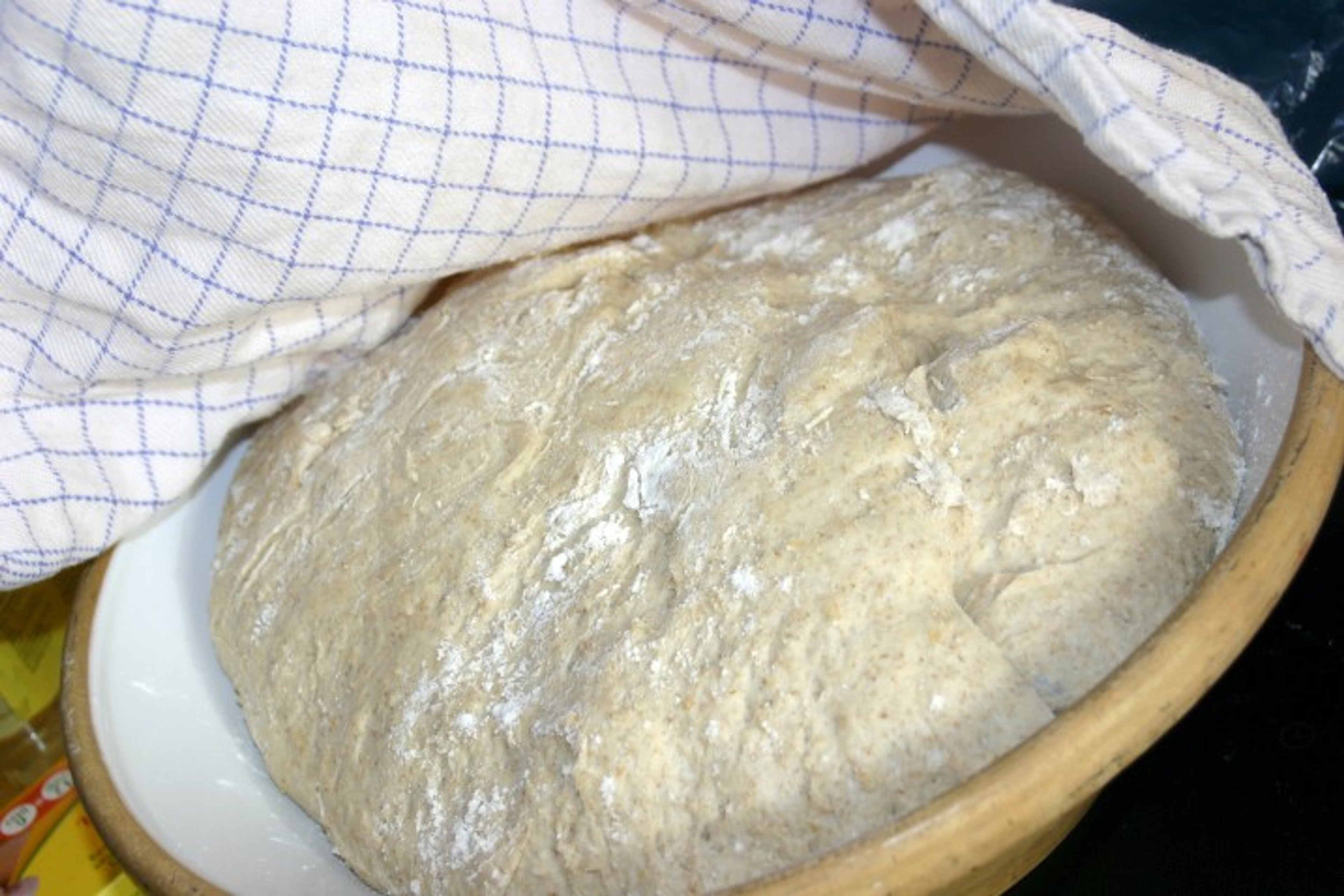 Grove burgerboller med rugmel og havregryn