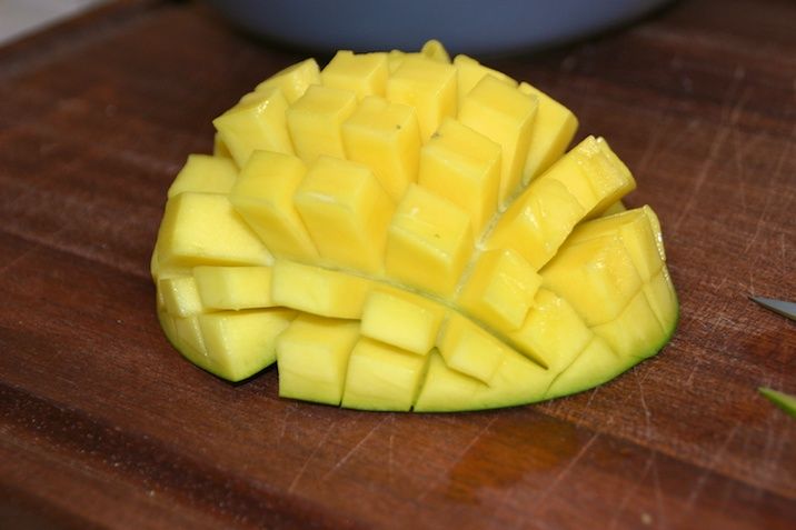 Eksotisk rejecocktail med mango, avocado, lime og sød chili