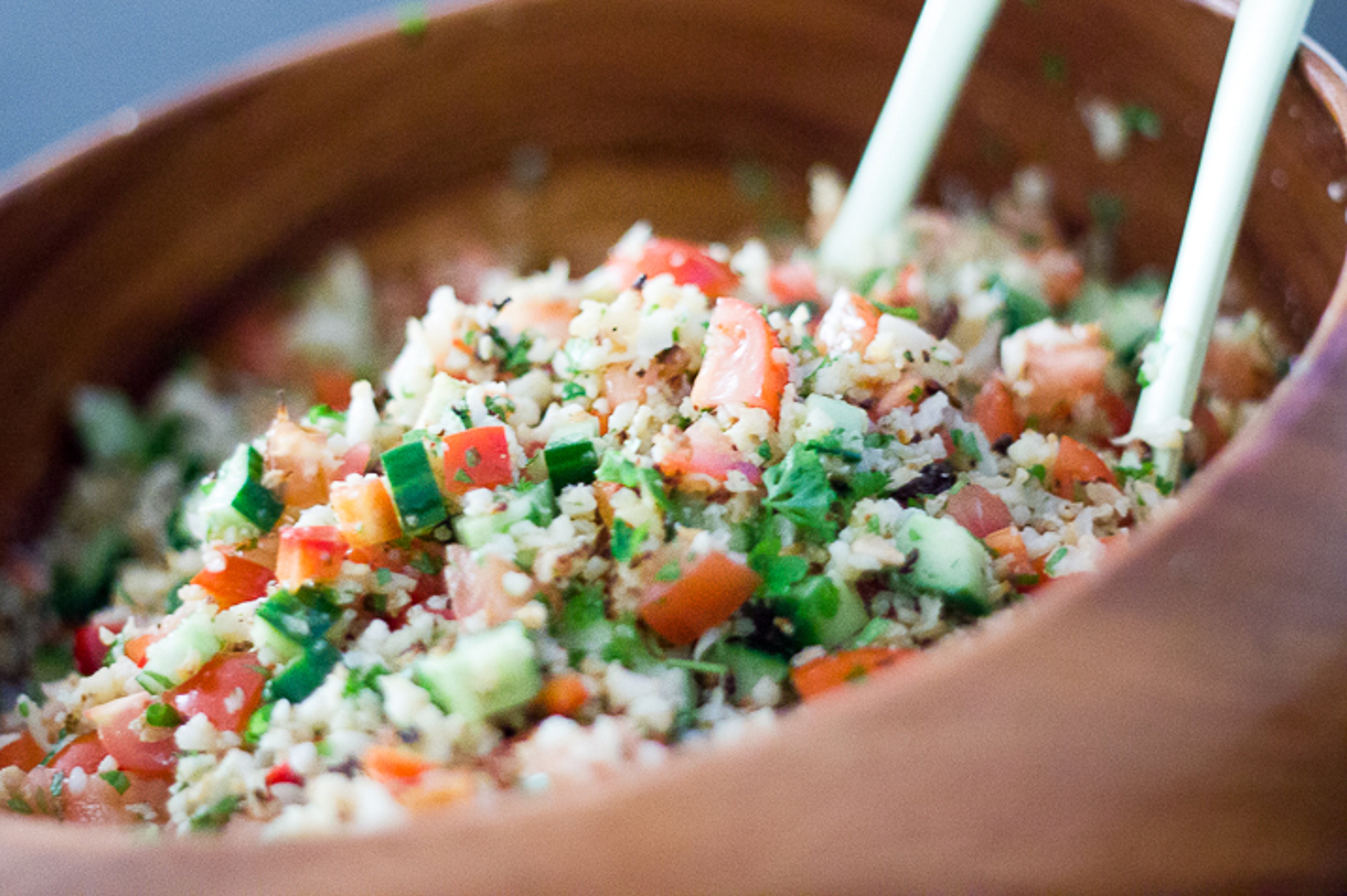 indonesiskefrikadeller-blomkaalstabbouleh-2