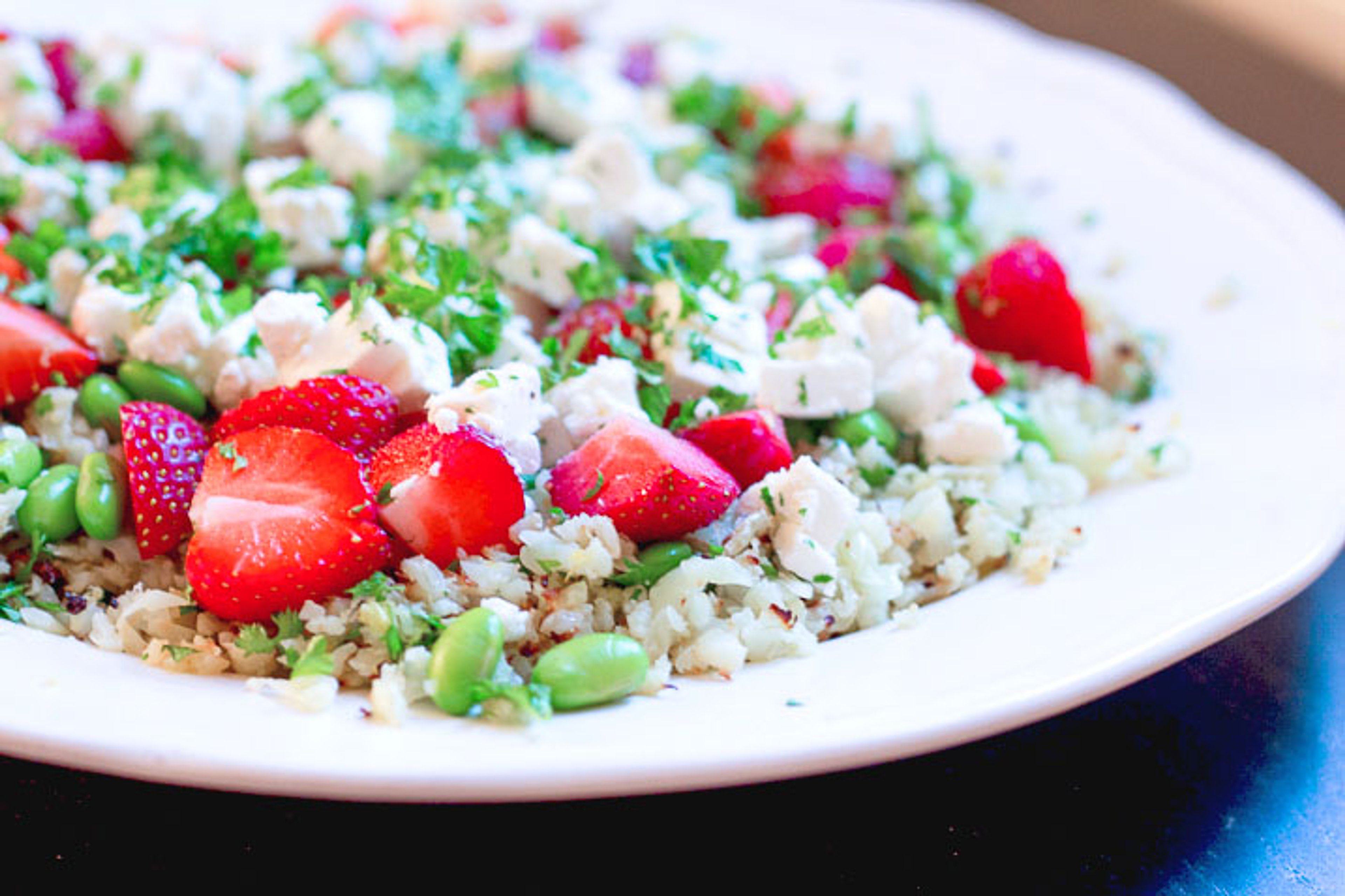 blomkaal-edamame-jordbaer-feta-1