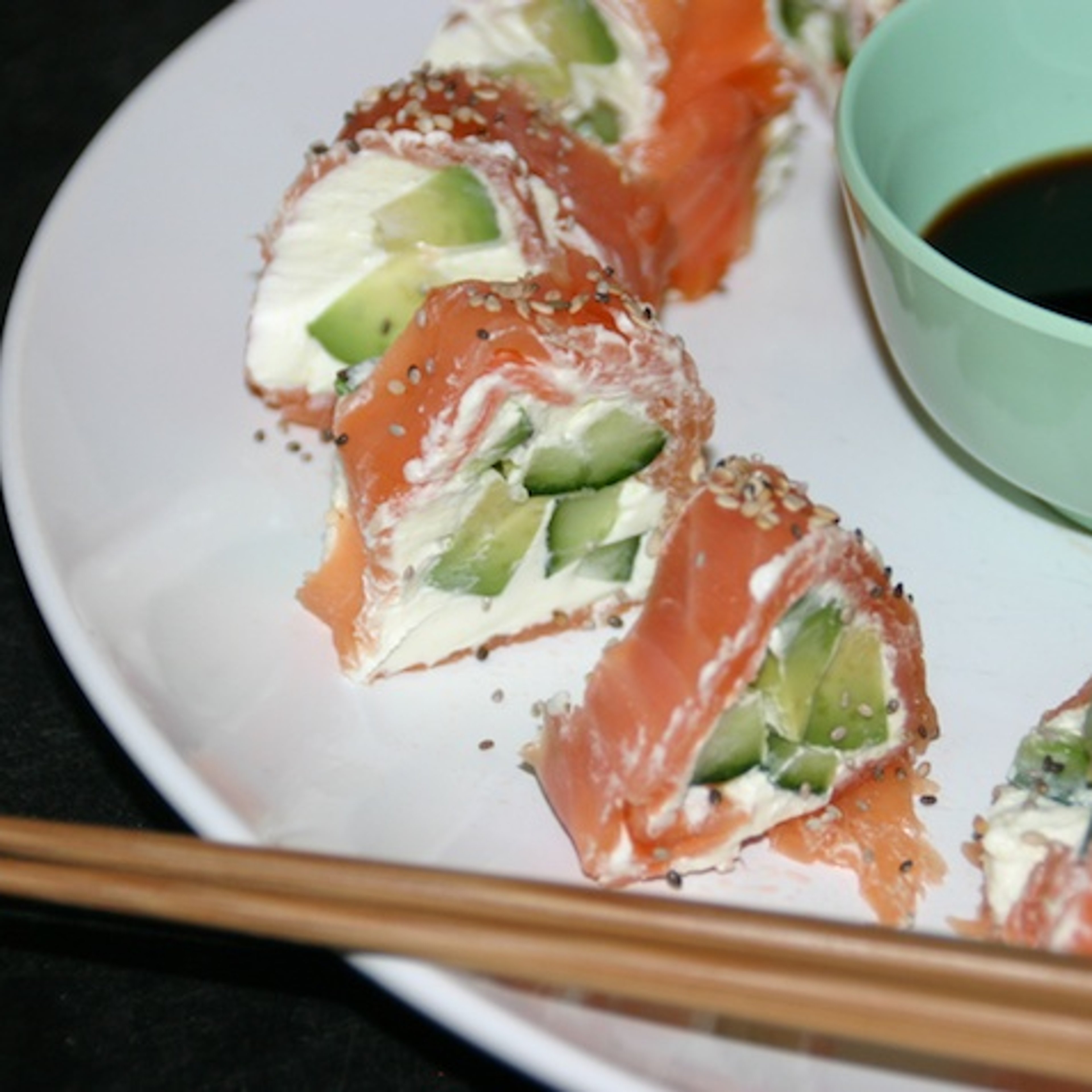 Lakserulle med wasabi (low-carb sushi)