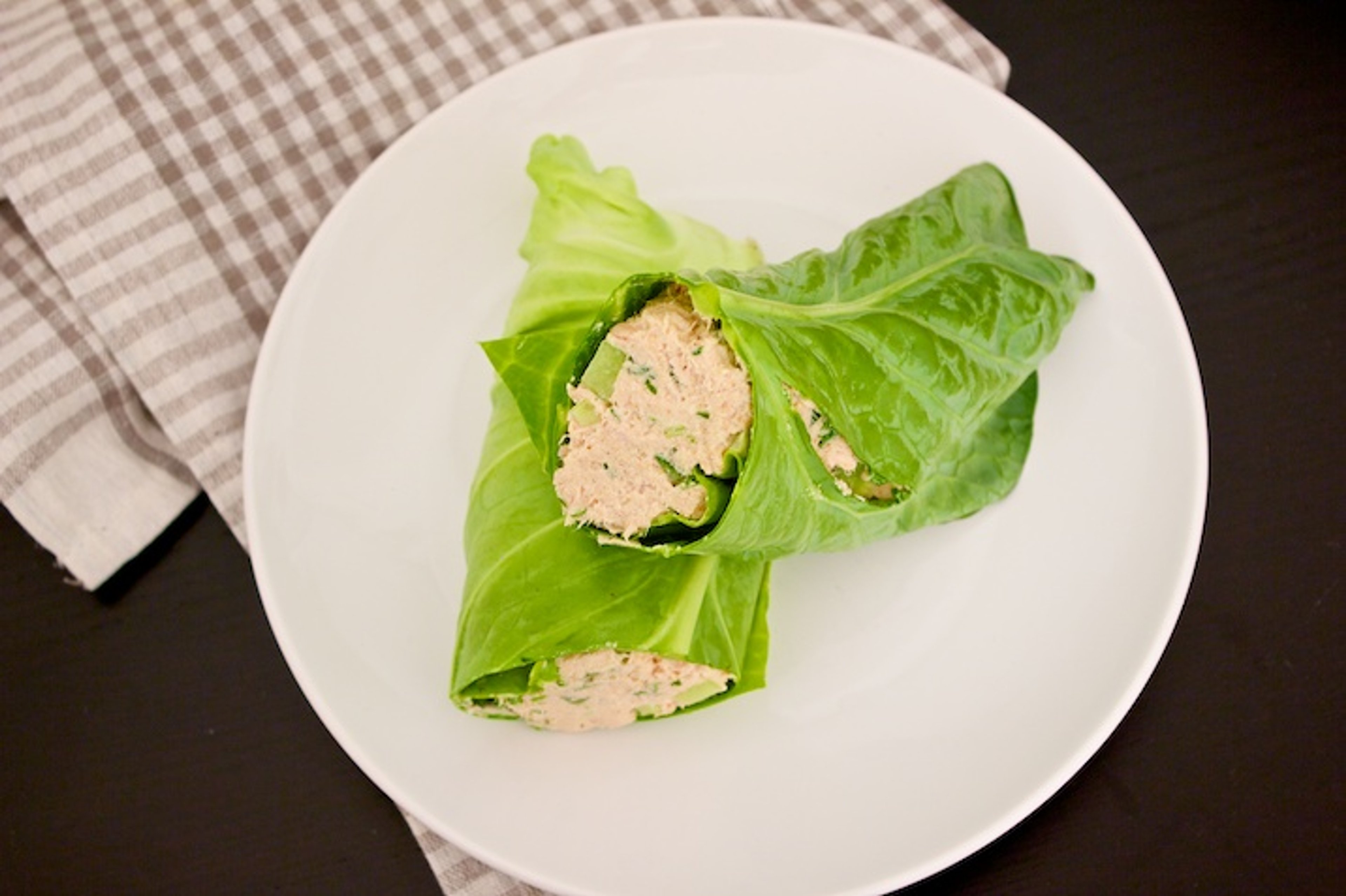 Tunmousse med torskerogn - i spidskålswrap