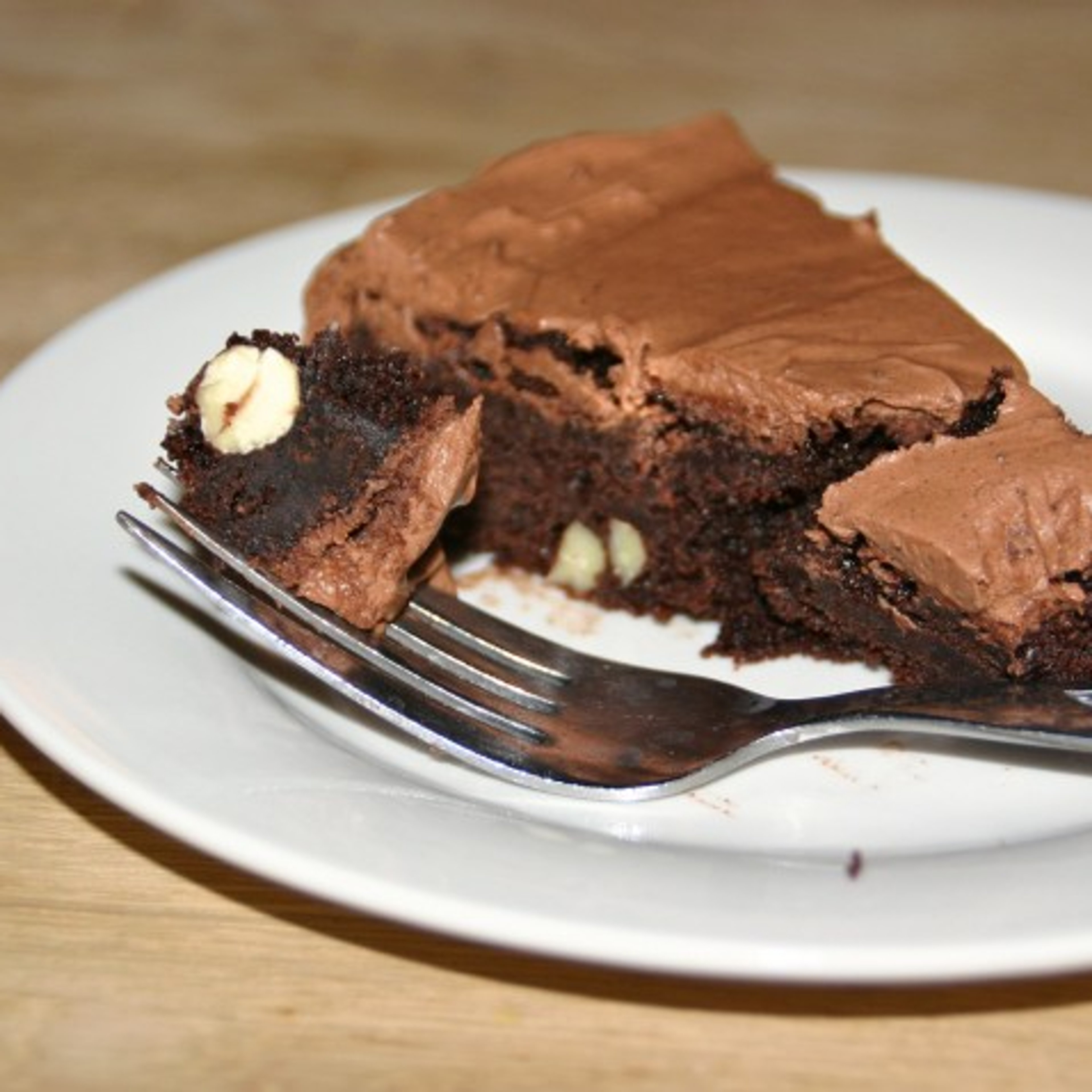 Browniekage med frosting