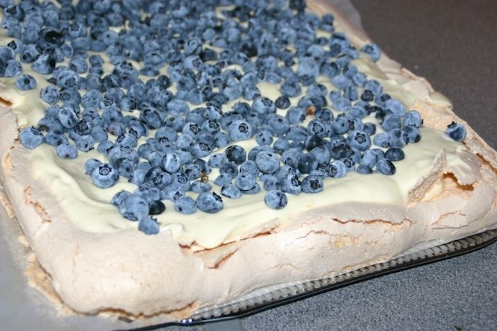 Pavlova med blåbær og citron