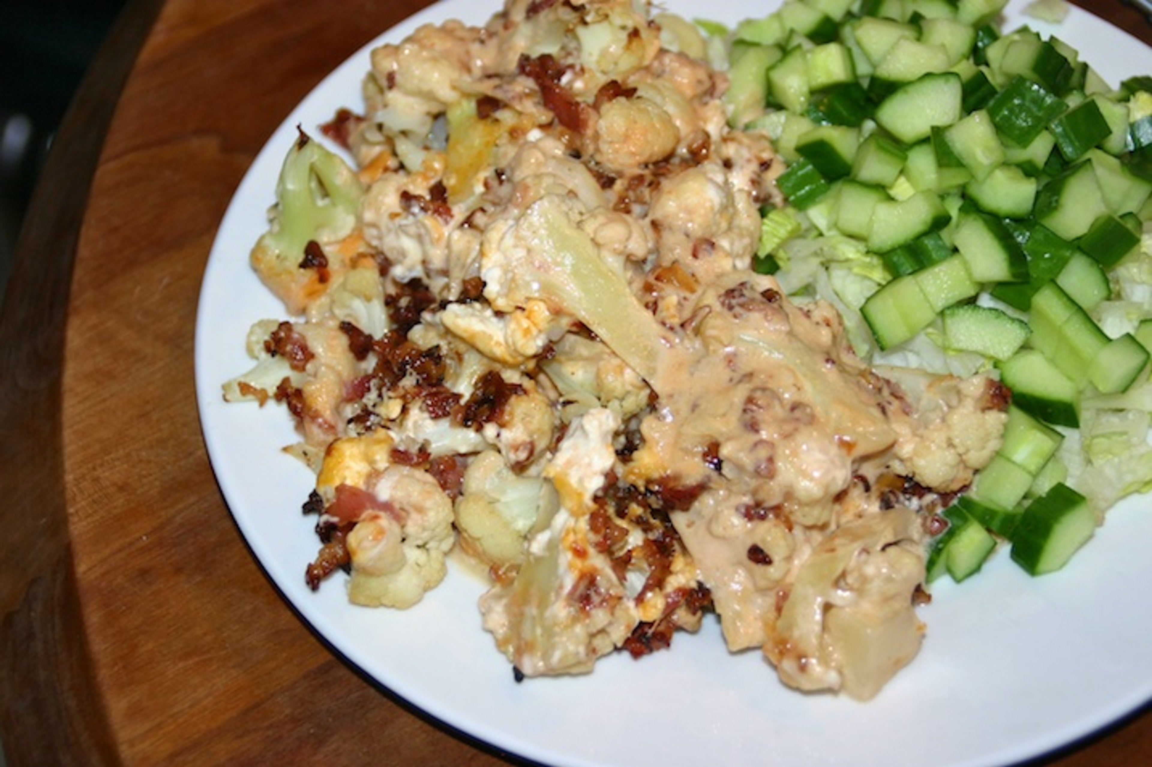 Blomkålsfad med sprød bacon