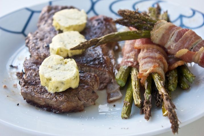 bacon-asparges-boef-hvidloegssmoer4