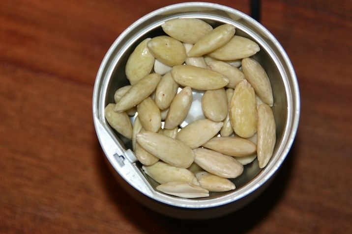 Macarons med chokolade og kanel - mandler