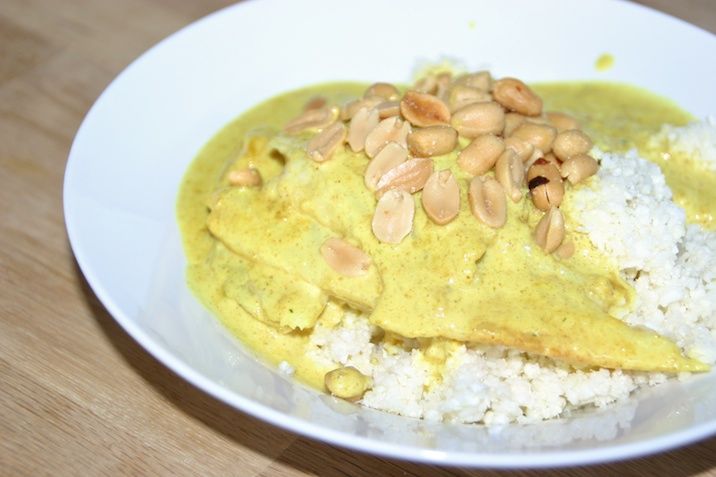 Fisk i karry med blomkålsris
