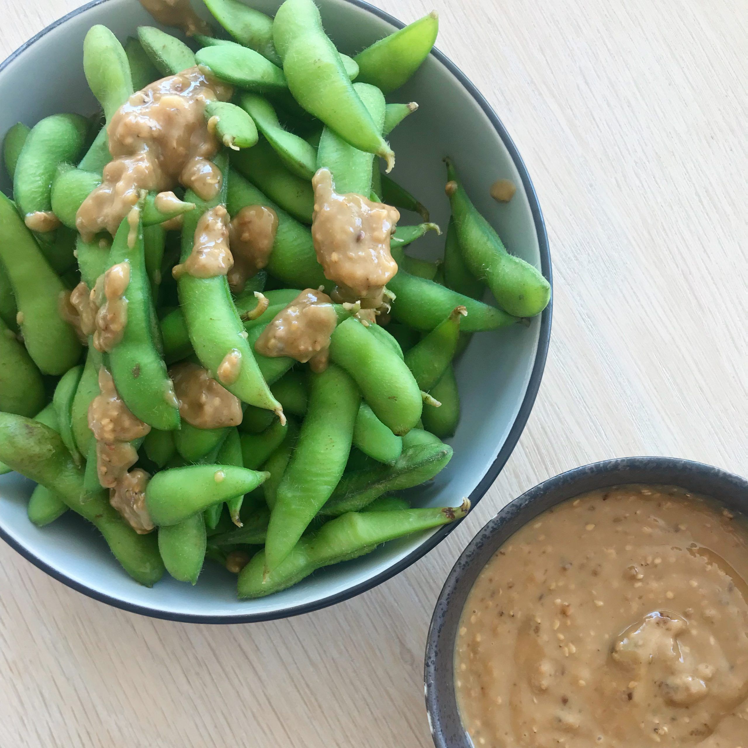 Misodip - godt til alt, men især til edamamebønner