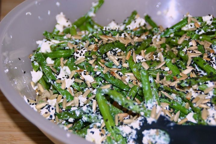 Broccolisalat med bacon og æble