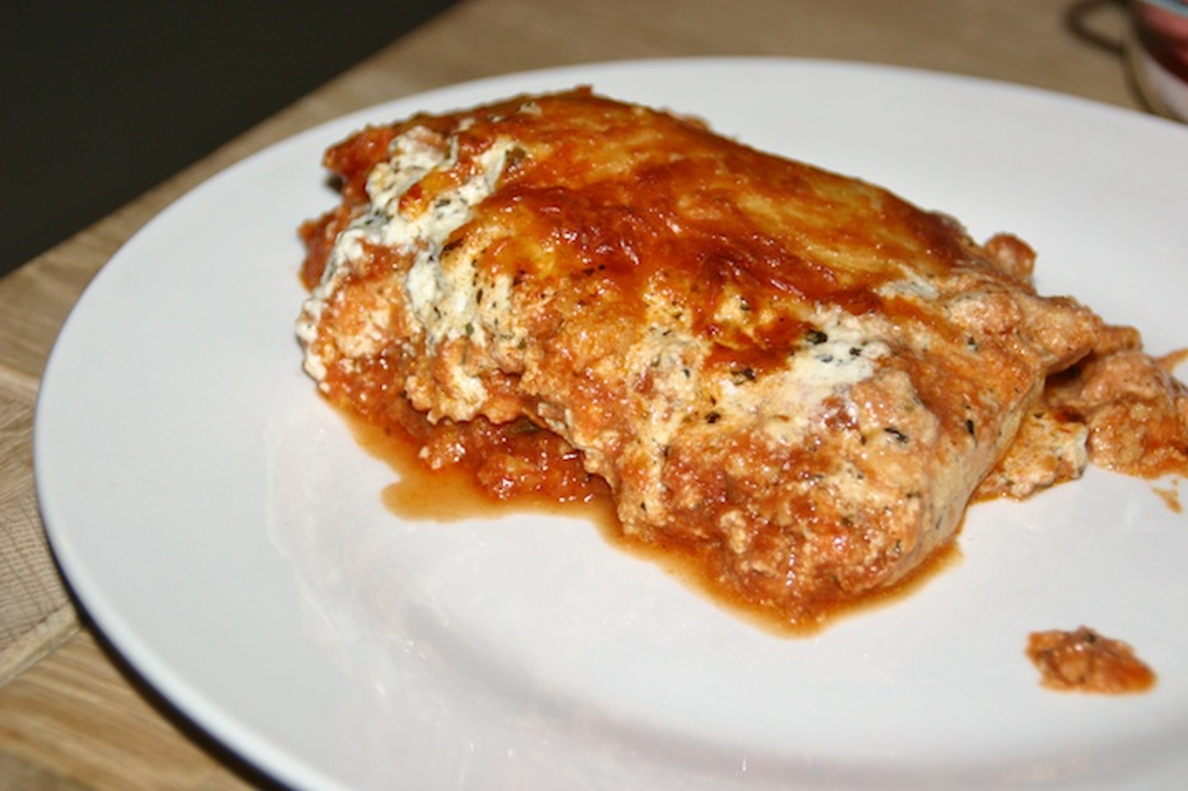 Kyllingelasagne med fire slags ost og LCHF-pastaplader