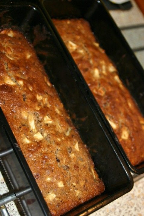 Nøddekage med æble