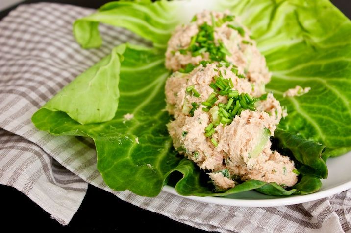 Tunmousse med torskerogn - i spidskålswrap