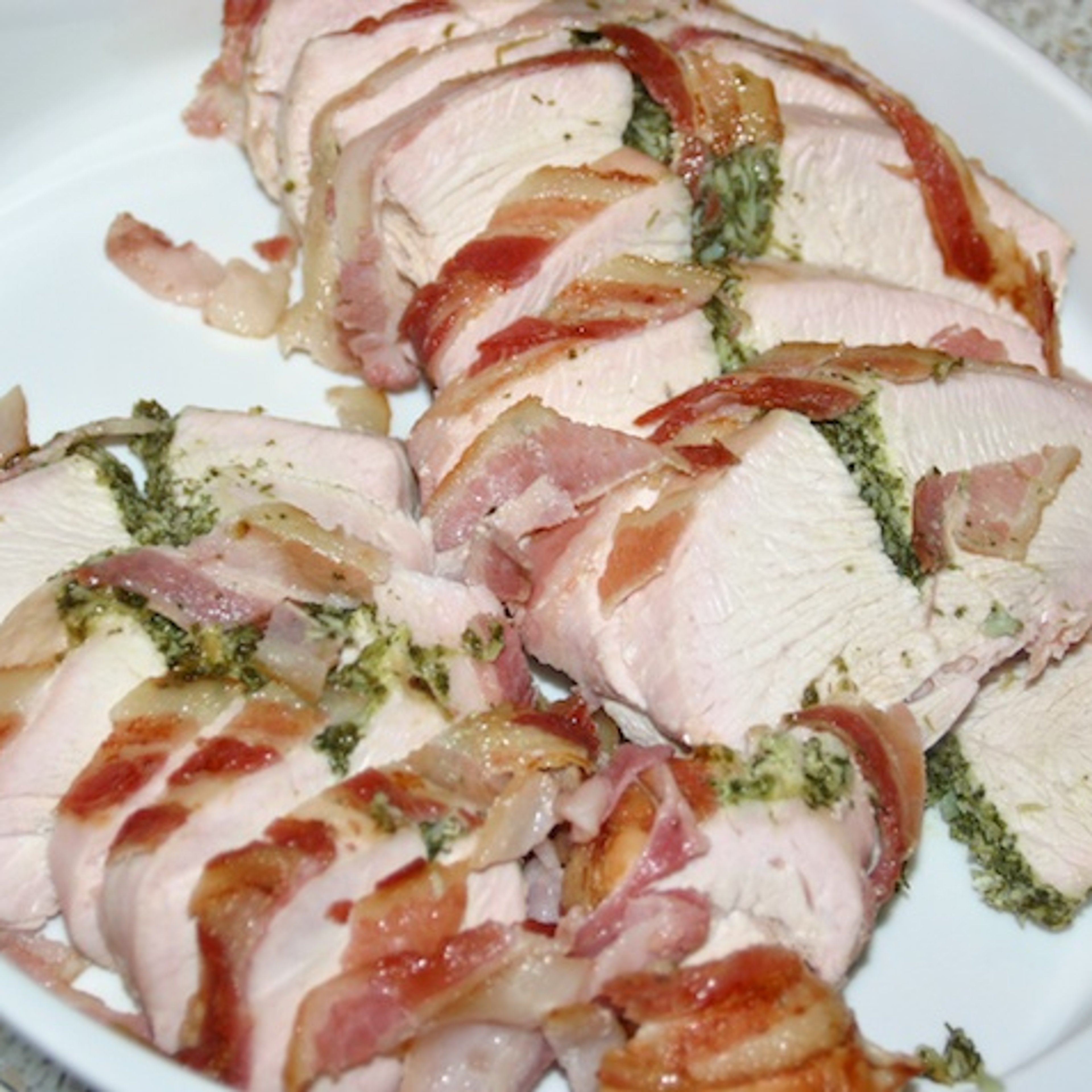 Kalkunbryst med pesto og bacon