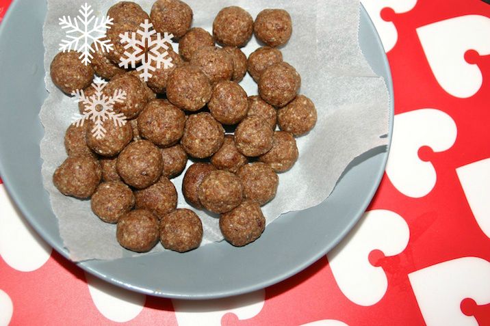 Julede daddelkugler