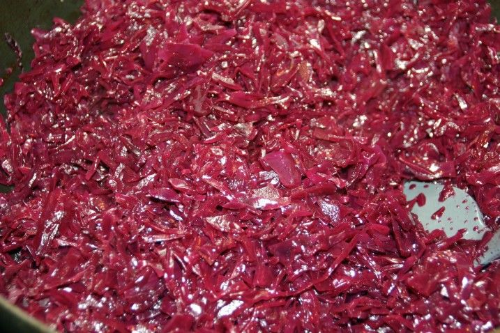 Hjemmelavet rødkål og ditto agurkesalat