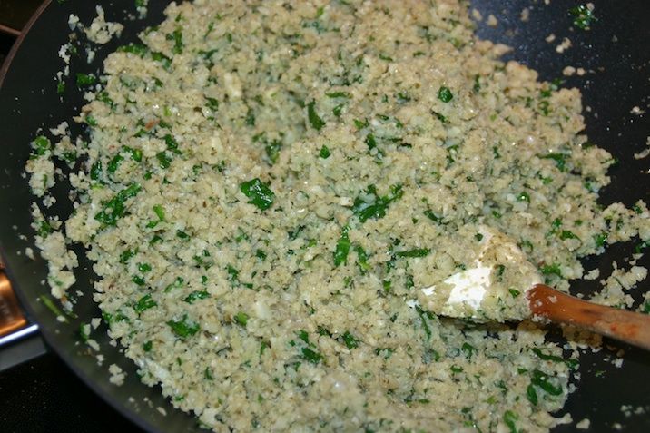 Blomkålsris med pesto og spinat