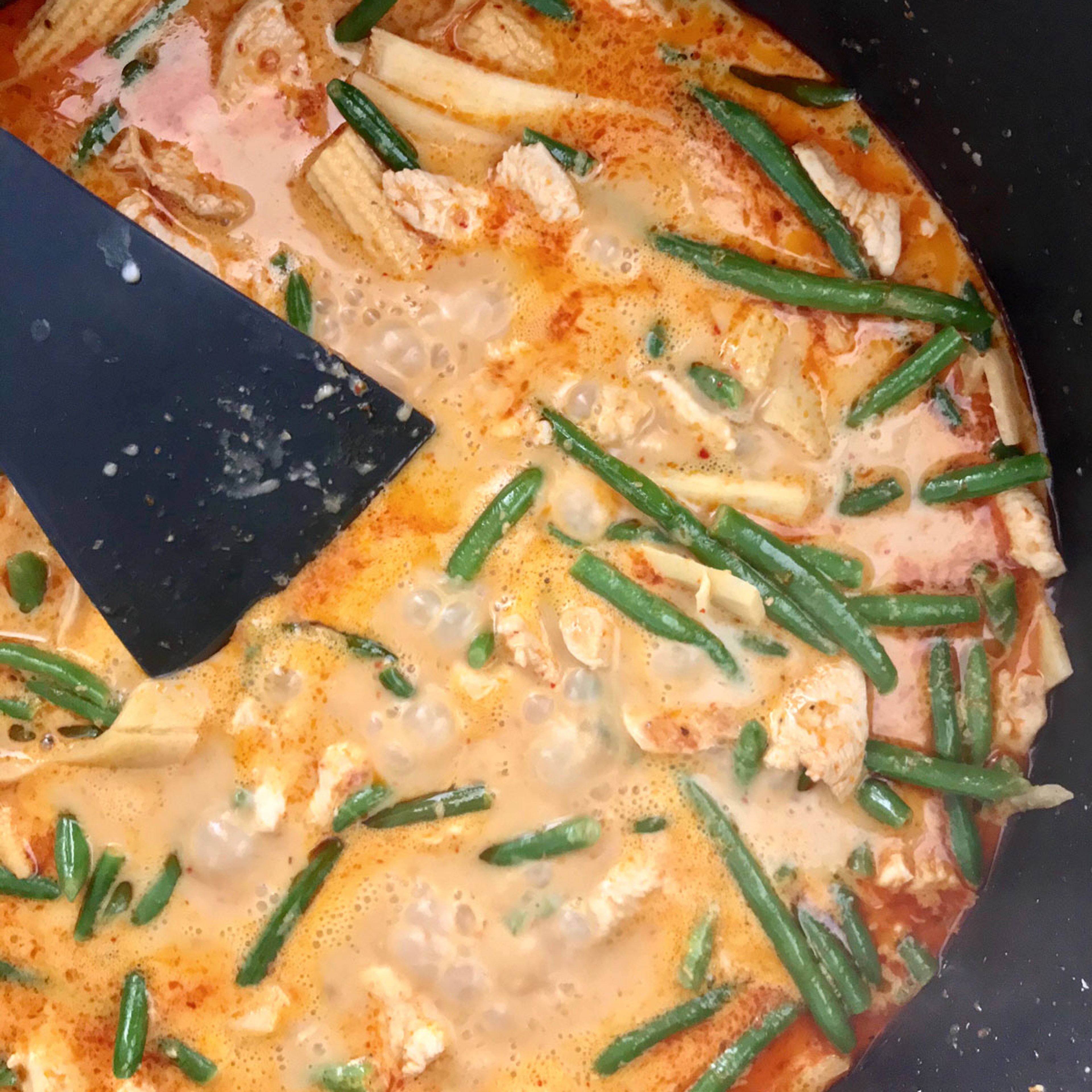 Thai red curry så englene (og Xenia) synger