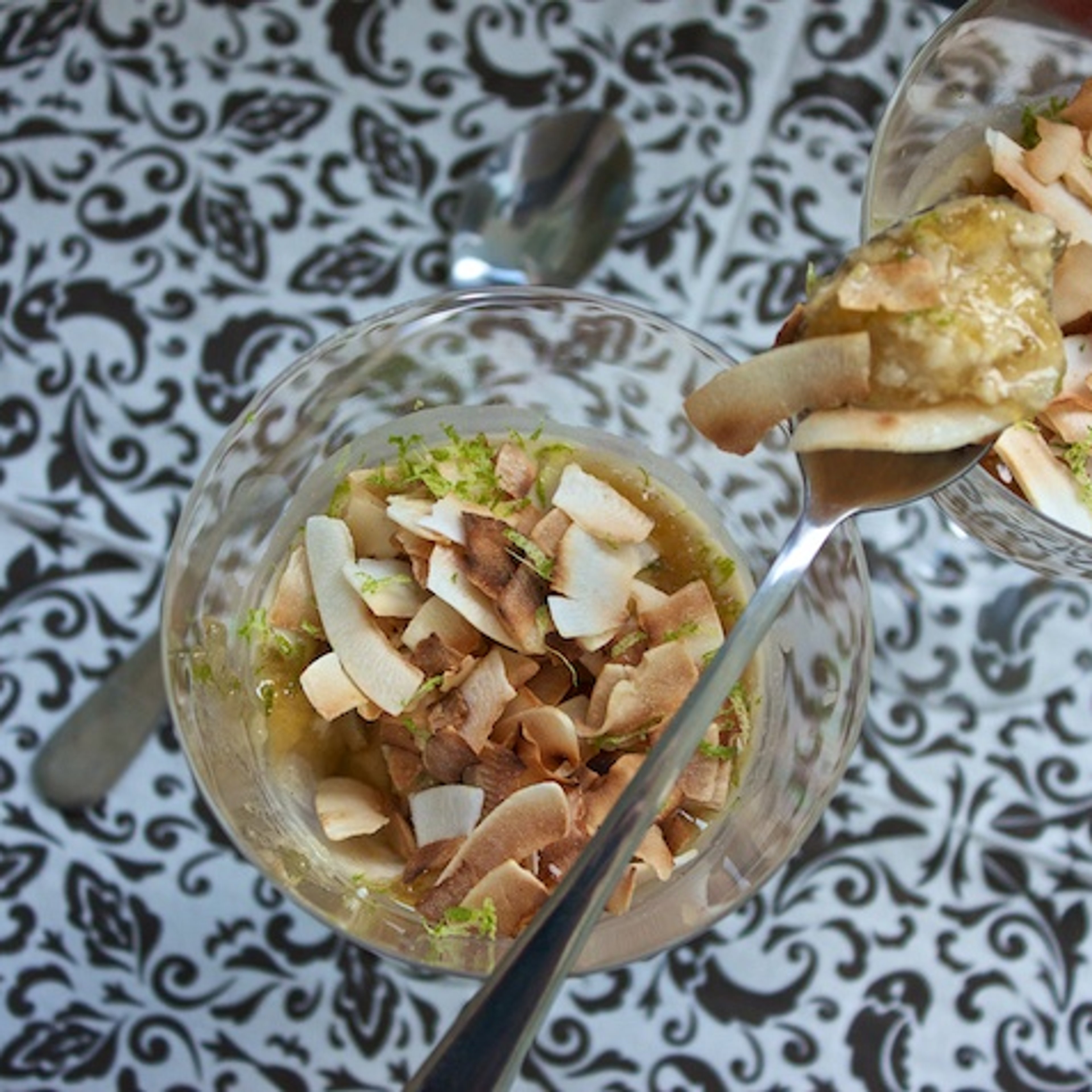 Kokos-panna cotta med lime