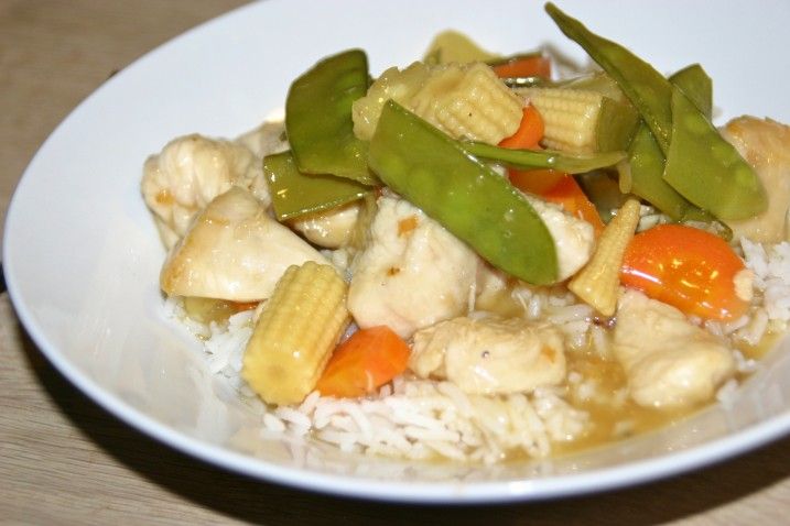 Kylling og grøntsager i sur-sød-sauce