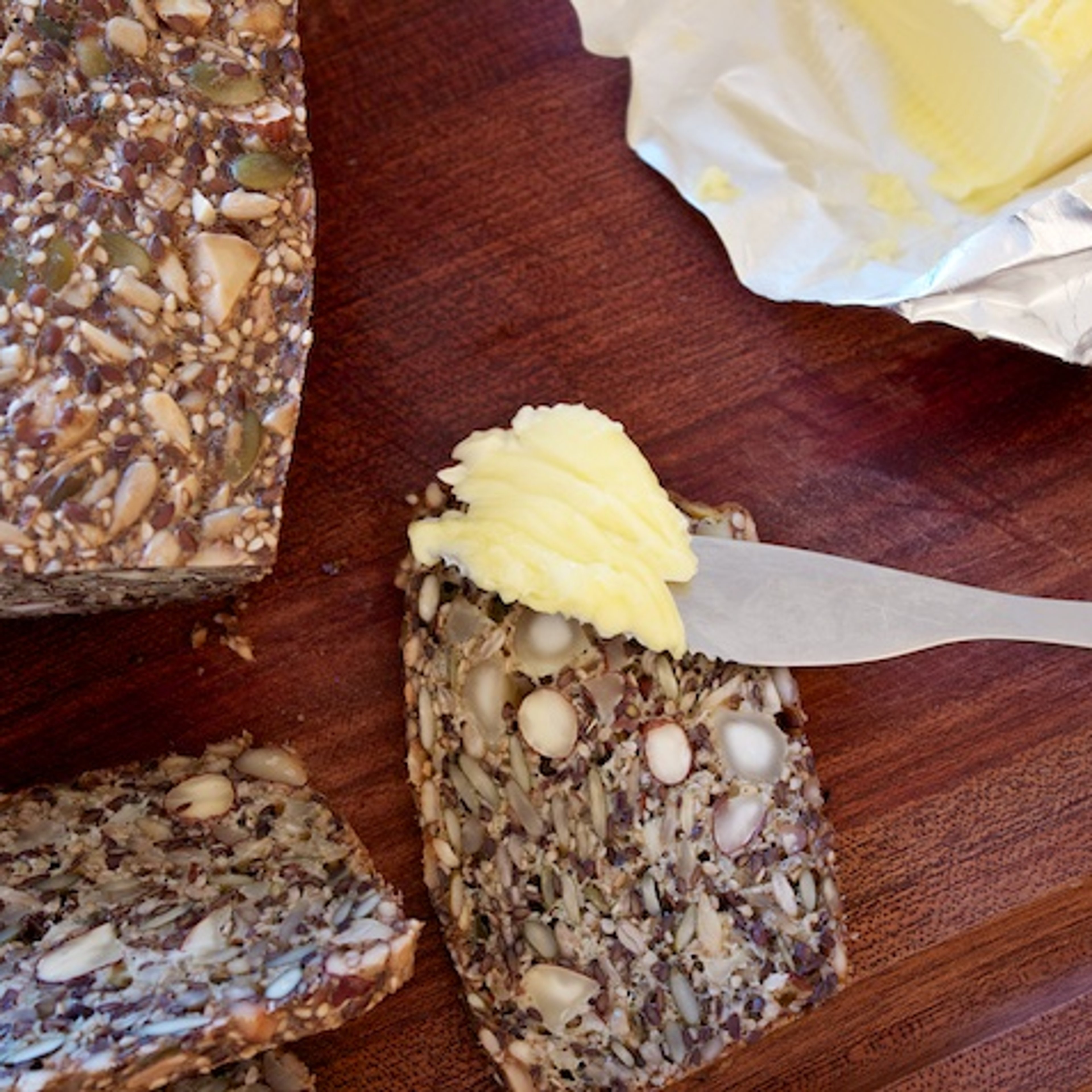 Kernebrød med macadamia