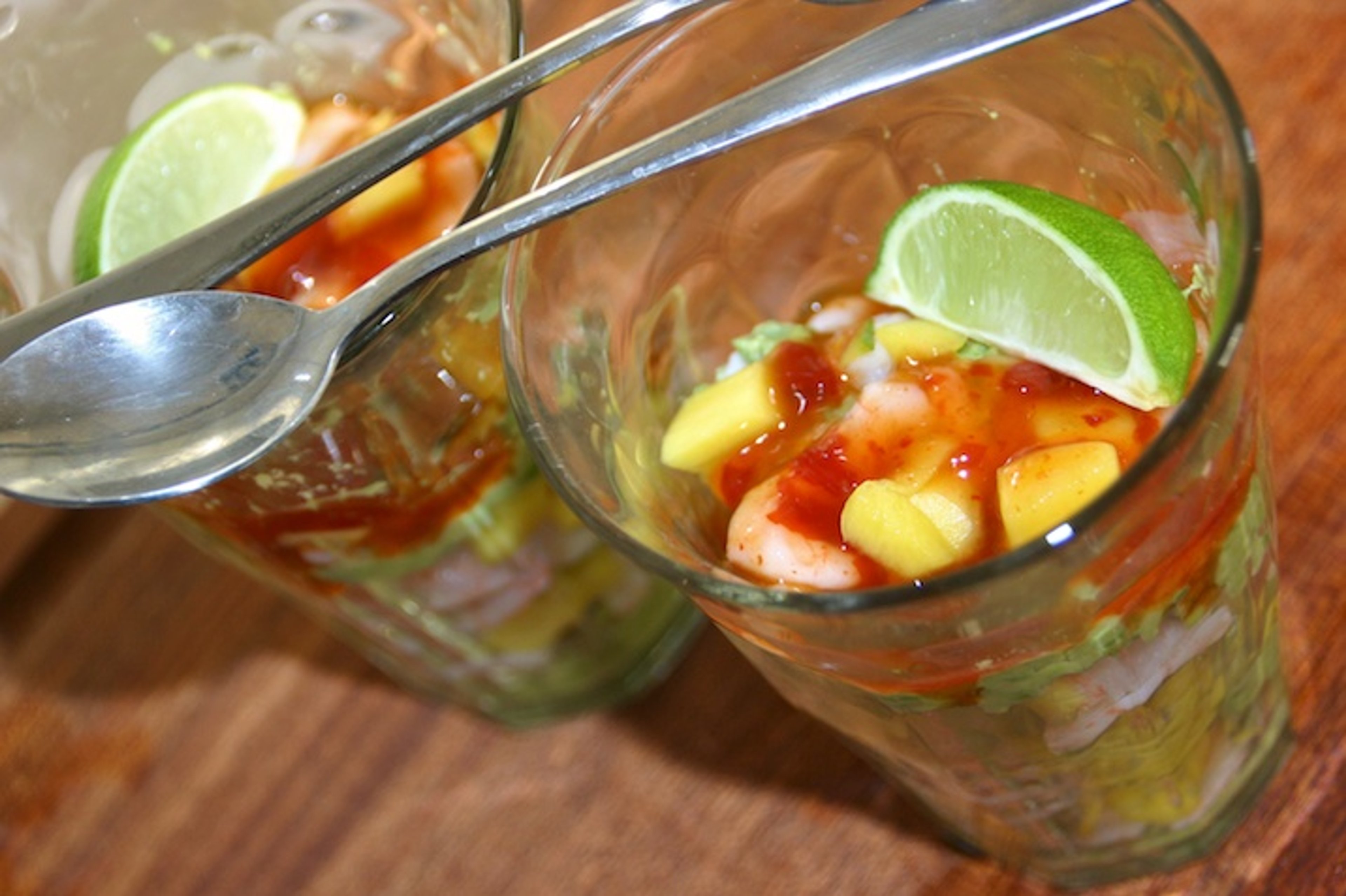 Eksotisk rejecocktail med mango, avocado, lime og sød chili