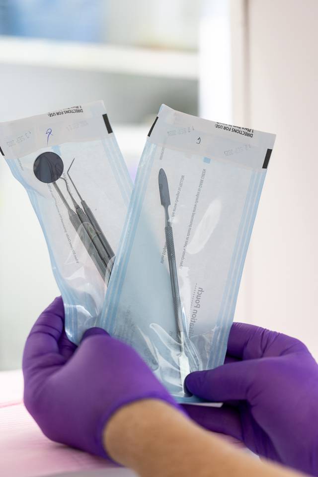 Dental tools in hygienic packaging