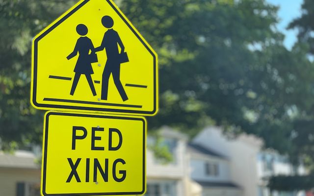 yellow and black no smoking sign