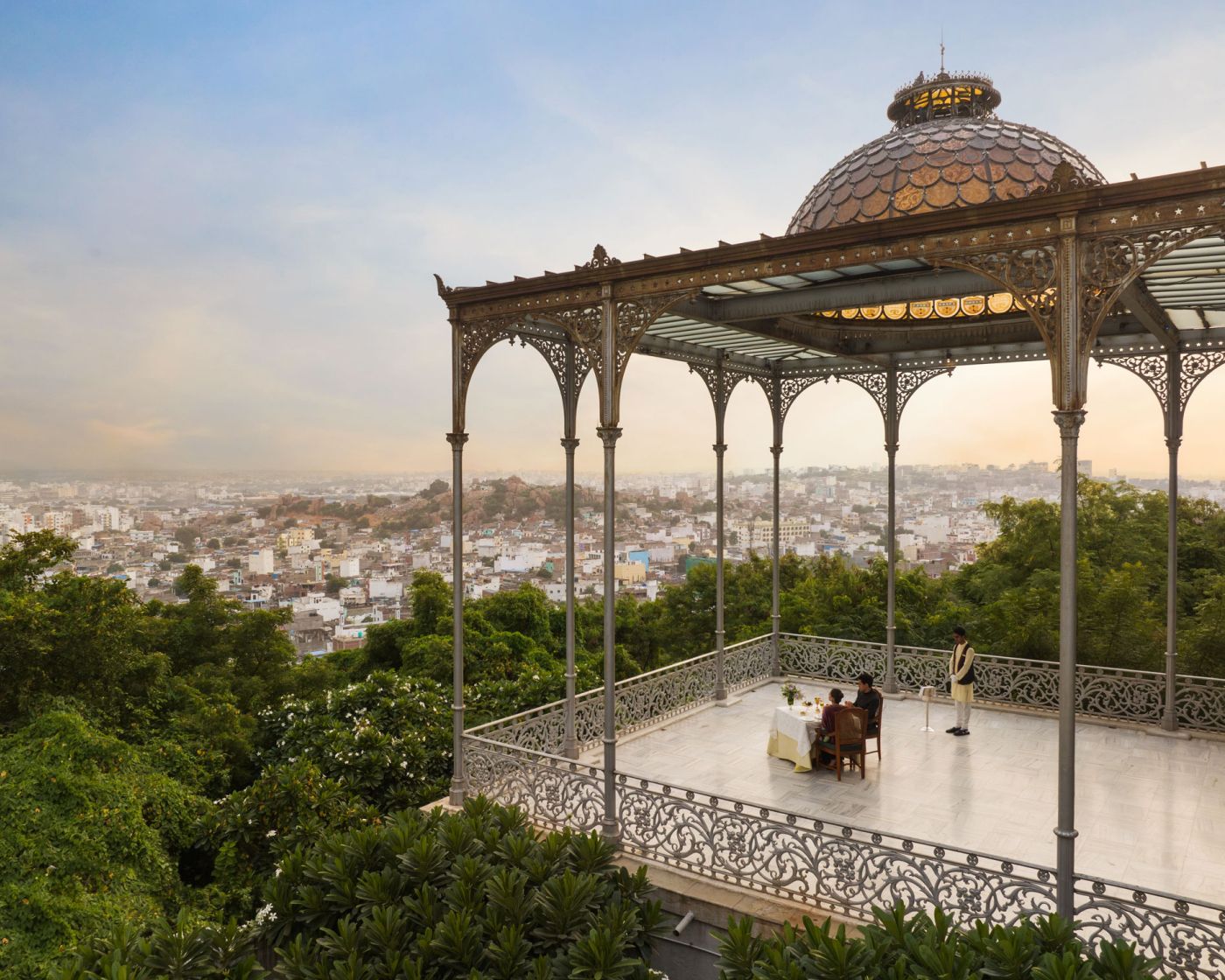 falaknuma palace dinner dress code This Palace Will Turn Your Pre-wedding Into A Fairy-Tale! | Bridal Look