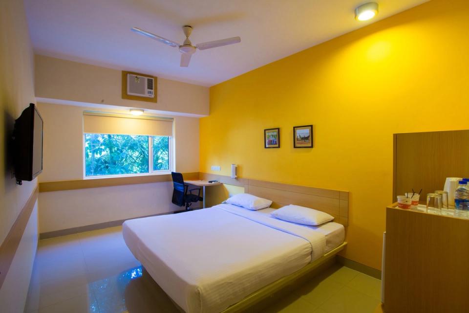 hotel-room-image