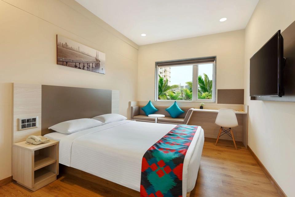 hotel-room-image