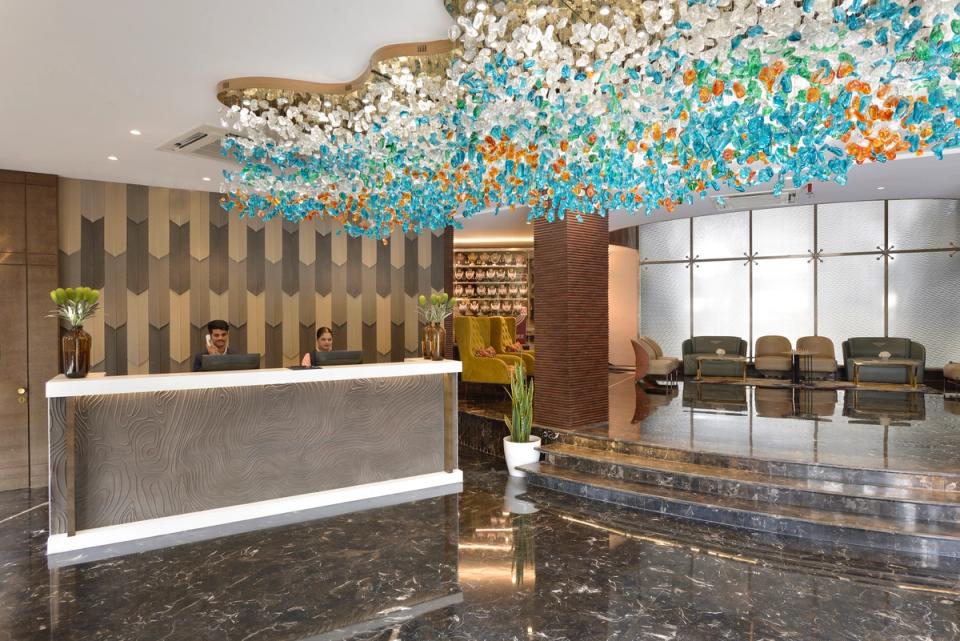 hotel-room-image