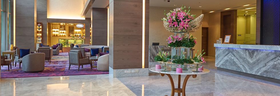 Modern Hotel Lobby and Reception Area at Vivanta Kolkata, Em Bypass