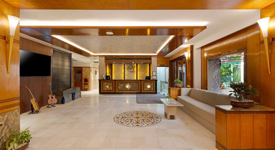 hotel-room-image