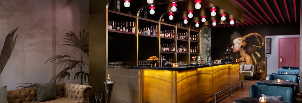 Vixx - Lounge Bar at Taj Damdama Lake, Gurugram