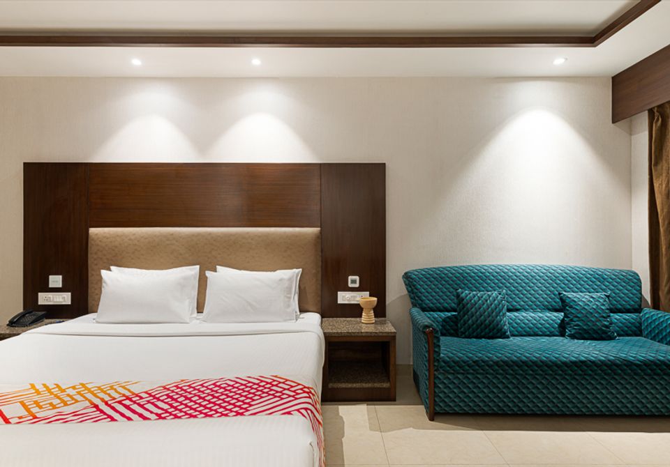 hotel-room-image