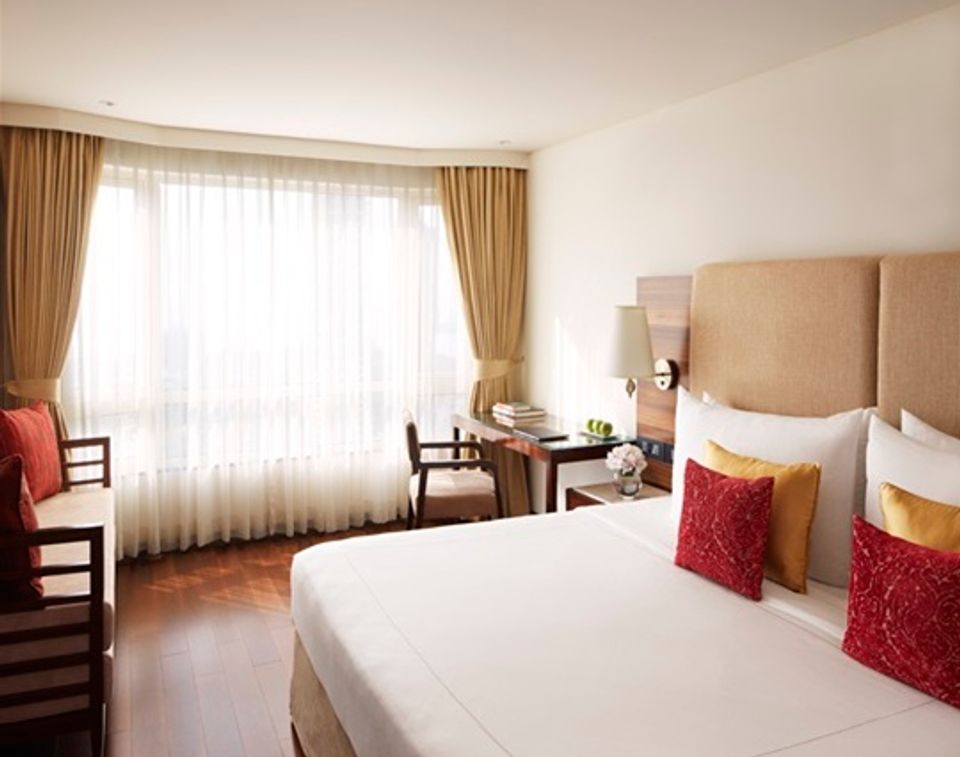 Premium Sea View Room with Twin Bed - Rooms & Suites at President, Mumbai