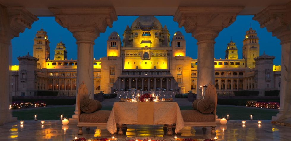 Living Palaces - Taj Hotels