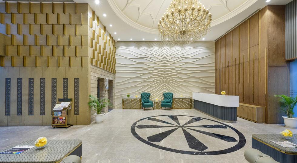 Front entrance of Ginger Hotel in Raj Nagar Extension.